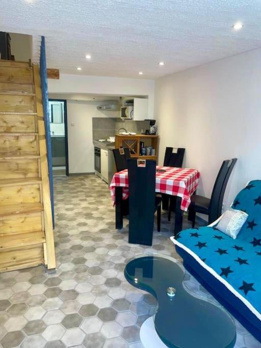 Maison Atypique Dans Circulade Bram Extérieur photo