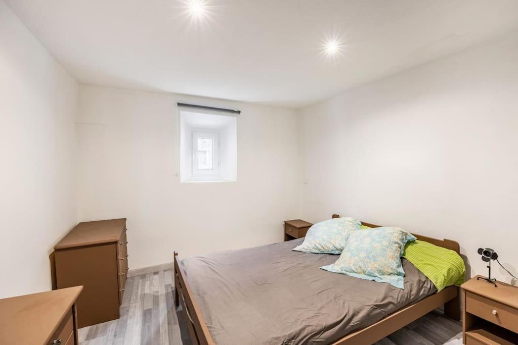 Maison Atypique Dans Circulade Bram Extérieur photo